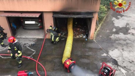 Se prende fuoco l'auto parcheggiata?